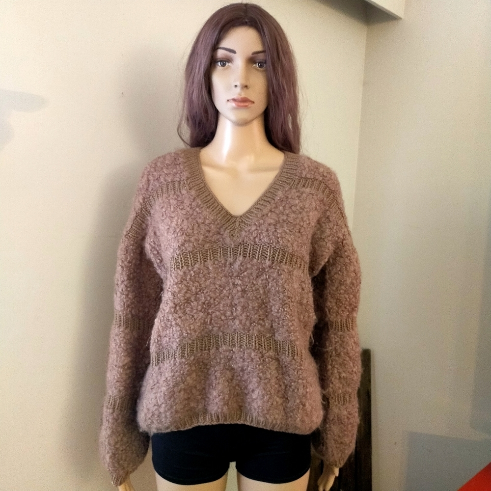 Vintage Handmade Artisan Brown Wool Chunky Knit Sweater V Neck Long Sleeves